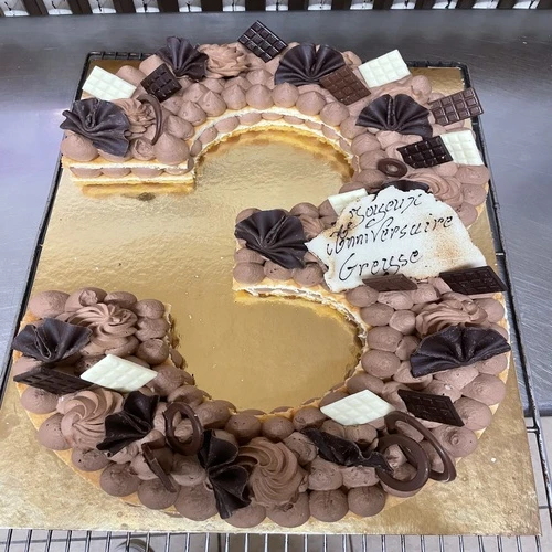 number cake  fruits 3